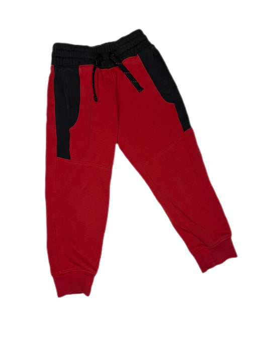 Red and black sweatpants, 4/5