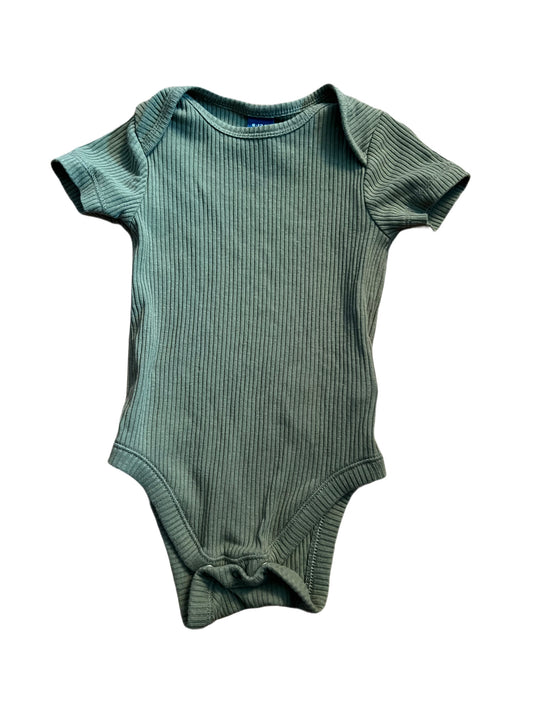 Green ribbed onesie, 6-12 months