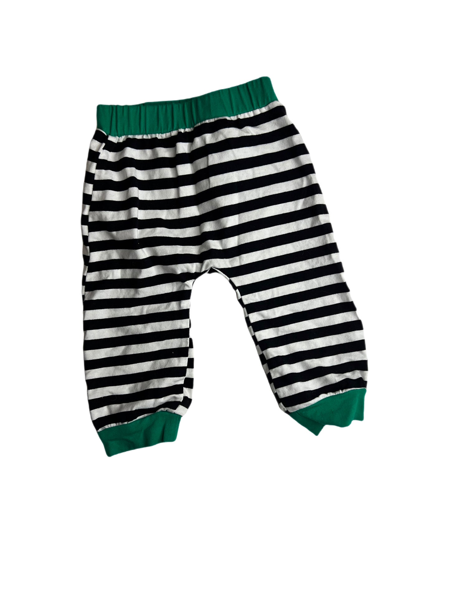 Black white and green shamrock back pant, 3-6 months